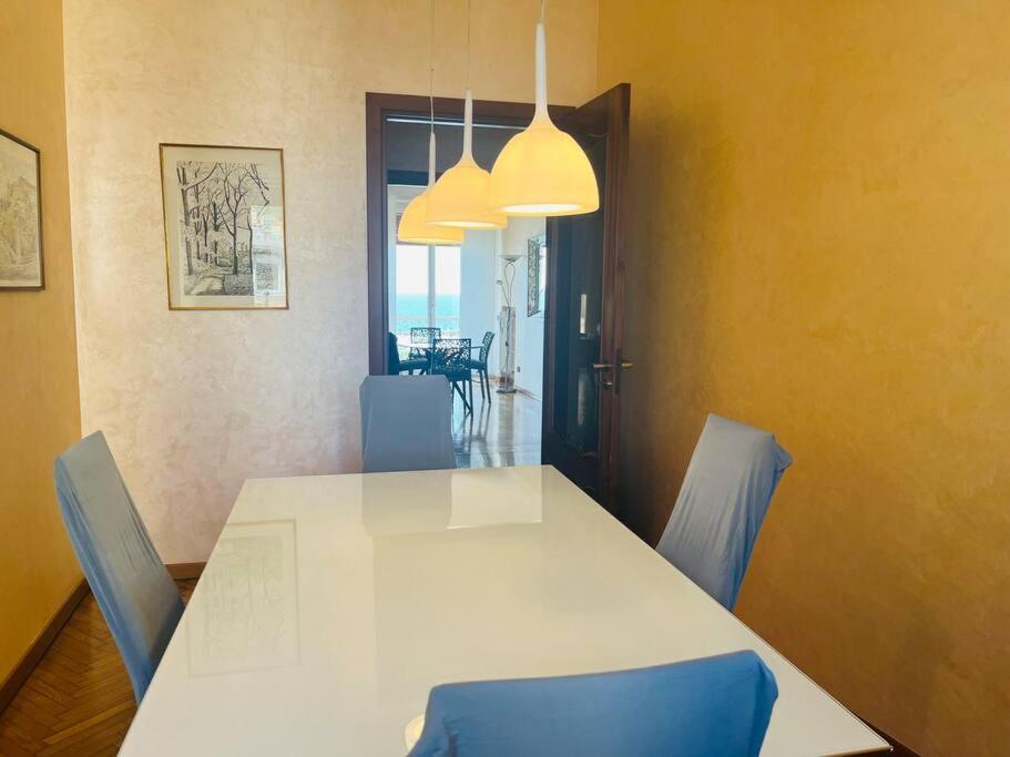 Apartamento Brezza Di Mare Imperia Exterior foto